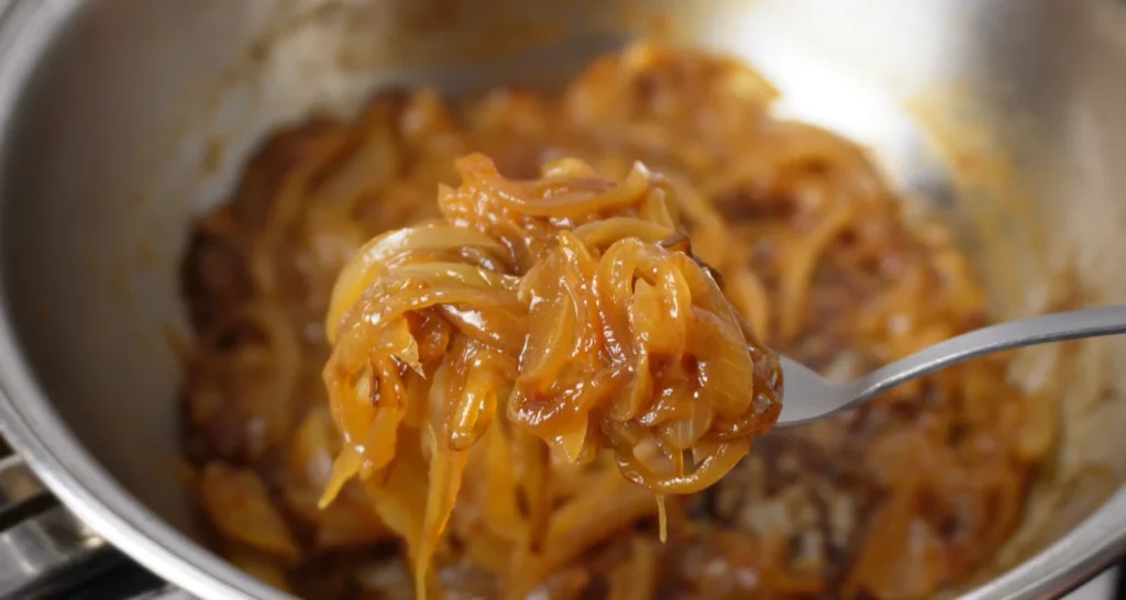 cebola caramelizada com adição de açúcar
