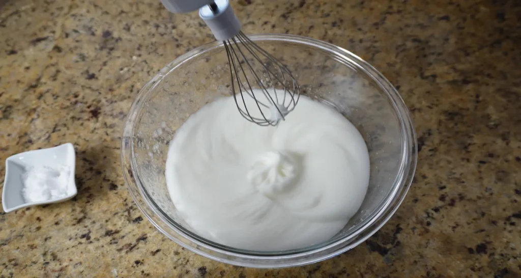 Mousse de chocolate com azeite de oliva: testei essa receita! claras em neve batidas no mixer