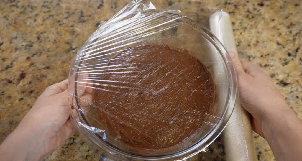 Mousse de chocolate com azeite de oliva: testei essa receita! mousse de chocolate pronto para ir à geladeira
